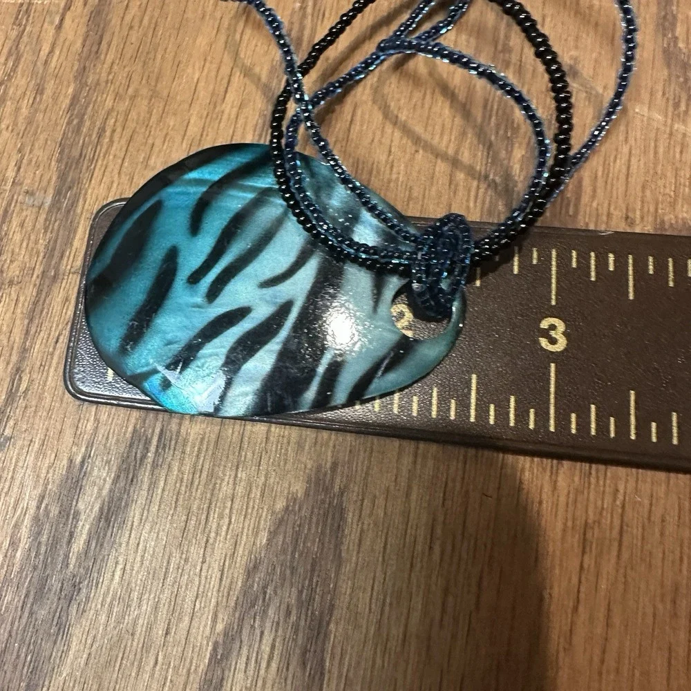 VTG Pendant Necklace 34 Inch w Matching Earrings Set Abalone Animal Stripe Beads